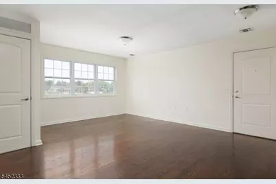 1400 Saint Georges Ave #306, Woodbridge Township, NJ 07001 - Photo 8