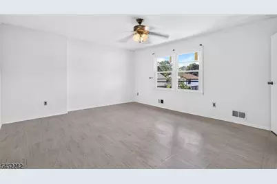 71 Highview Dr, Woodbridge Township, NJ 07095 - Photo 12