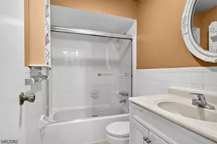 71 Highview Dr, Woodbridge Township, NJ 07095 - Photo 18