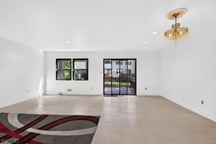 71 Highview Dr, Woodbridge Township, NJ 07095 - Photo 6