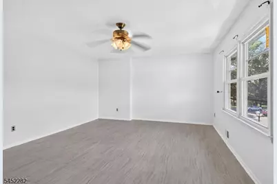 71 Highview Dr, Woodbridge Township, NJ 07095 - Photo 12