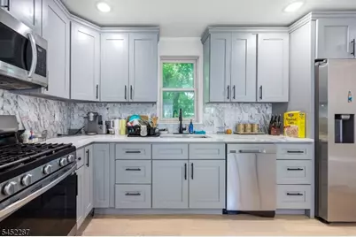 203 Queen Anne Rd, Bogota, NJ 07603 - Photo 8