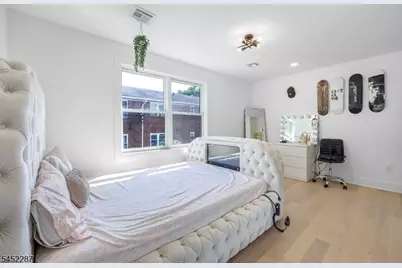 203 Queen Anne Rd, Bogota, NJ 07603 - Photo 16