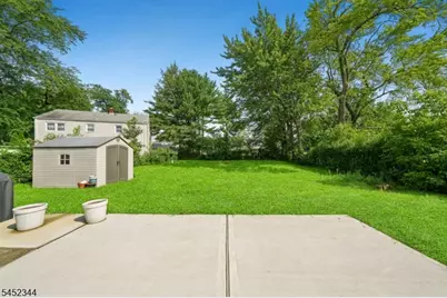 23 W Henry Pl, Woodbridge Township, NJ 08830 - Photo 26