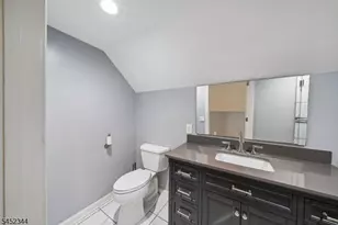 23 W Henry Pl, Woodbridge Township, NJ 08830 - Photo 22