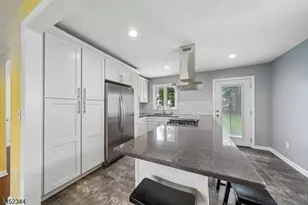23 W Henry Pl, Woodbridge Township, NJ 08830 - Photo 8