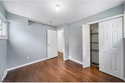 23 W Henry Pl, Woodbridge Township, NJ 08830 - Photo 12