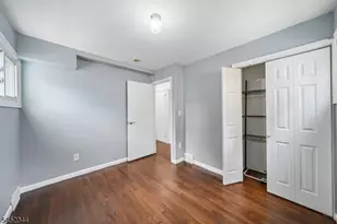 23 W Henry Pl, Woodbridge Township, NJ 08830 - Photo 12