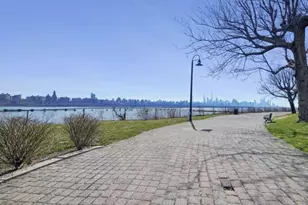 125 The Promenade, Edgewater, NJ 07020 - Photo 4