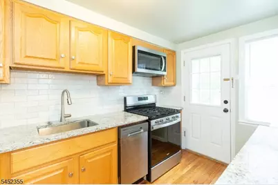 11 Mayfield Pl, Metuchen, NJ 08840 - Photo 32