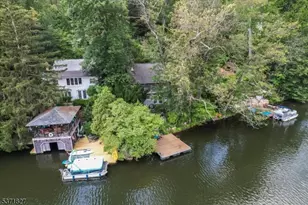 151 Pine Tree Rd, Bloomingdale, NJ 07403 - Photo 12