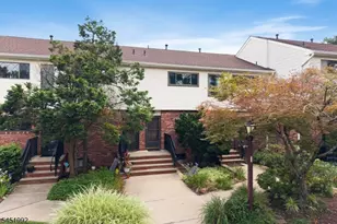 673 Dover Ct 1C, Hillsborough Township, NJ 08844 - Photo 1