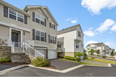 127 Sowers Dr, Mount Olive, NJ 07840 - Photo 2