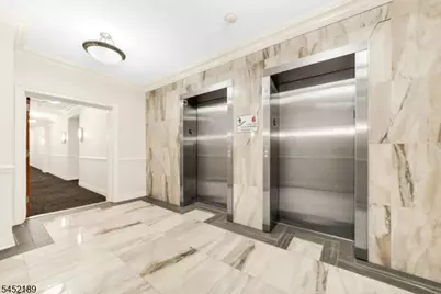 102 E Elizabeth Ave #309, Linden, NJ 07036 - Photo 2