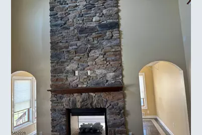 17 Aaron Ct, Bridgewater, NJ 08807 - Photo 4