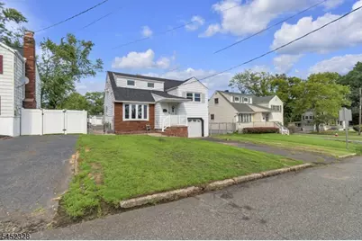 4 Carter Pl, Sayreville, NJ 08859 - Photo 6