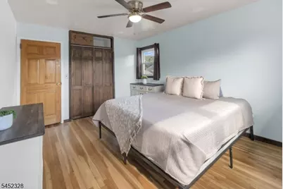 4 Carter Pl, Sayreville, NJ 08859 - Photo 14
