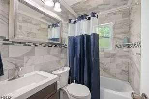 60 Deanna Dr Apt, Hillsborough Township, NJ 08844 - Photo 16