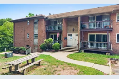 60 Deanna Dr, Apt #159, Hillsborough Township, NJ 08844 - Photo 1