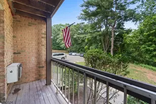 60 Deanna Dr Apt, Hillsborough Township, NJ 08844 - Photo 2