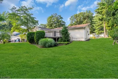 9 Belaire Dr, Roseland, NJ 07068 - Photo 42