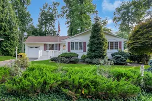 9 Belaire Dr, Roseland, NJ 07068 - Photo 1
