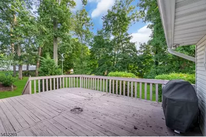 9 Belaire Dr, Roseland, NJ 07068 - Photo 38