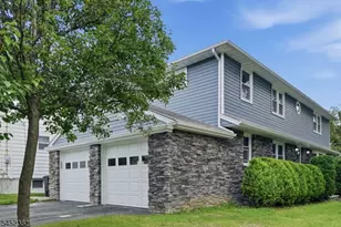 88 6th St, Clifton, NJ 07011 - Photo 6