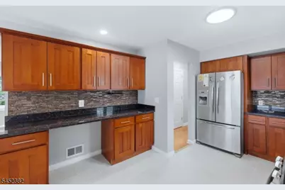 88 6th St, Clifton, NJ 07011 - Photo 14