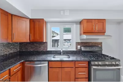 88 6th St, Clifton, NJ 07011 - Photo 16