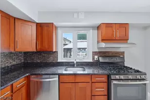 88 6th St, Clifton, NJ 07011 - Photo 16
