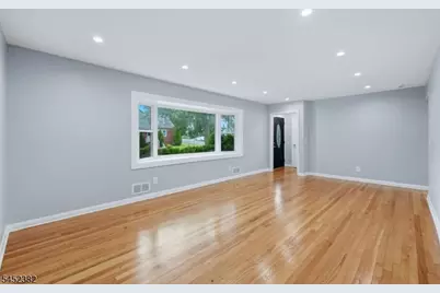 88 6th St, Clifton, NJ 07011 - Photo 8