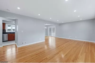 88 6th St, Clifton, NJ 07011 - Photo 10