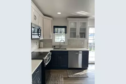 100 Wortylko St, Carteret, NJ 07008 - Photo 10