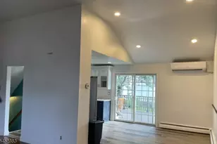 100 Wortylko St, Carteret, NJ 07008 - Photo 16
