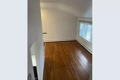 100 Wortylko St, Carteret, NJ 07008 - Photo 28