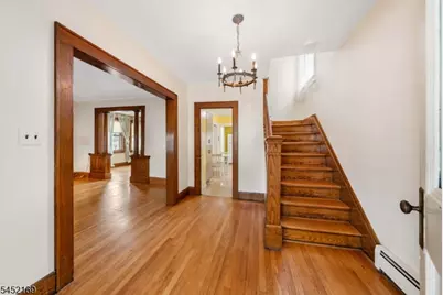 710 Bailey Ave, Elizabeth, NJ 07208 - Photo 4