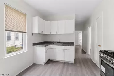 1036 Morris St, Roselle, NJ 07203 - Photo 10