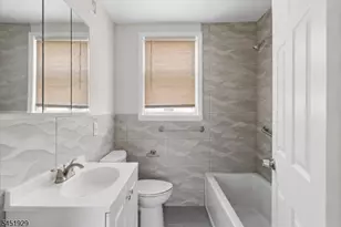 1036 Morris St, Roselle, NJ 07203 - Photo 16