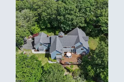 738 Ridge Rd, Kinnelon, NJ 07405 - Photo 1