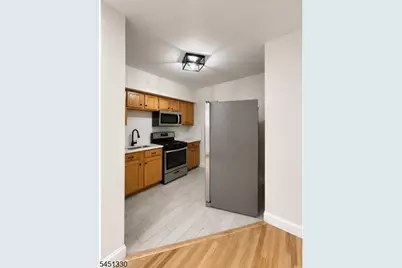 675-681 Joralemon St A-2 #A2, Belleville Twp., NJ 07109 - Photo 2
