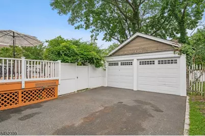 11 Brookwood Dr #1, Maplewood, NJ 07040 - Photo 16