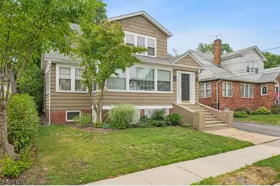 11 Brookwood Dr #2, Maplewood, NJ 07040 - Photo 2