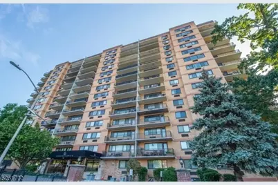 60 Parkway Dr #12J, East Orange, NJ 07017 - Photo 1