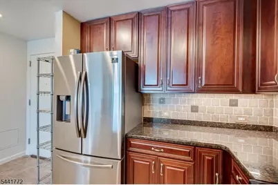 1 Carriage City Plz #1220, Rahway, NJ 07065 - Photo 6