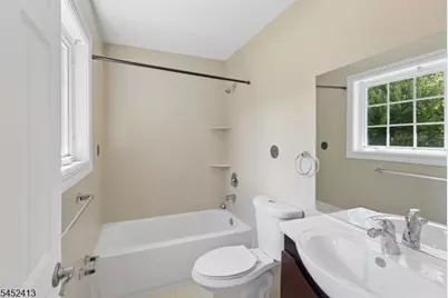 49 Hall Dr, Clark Township, NJ 07066 - Photo 44