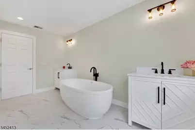 49 Hall Dr, Clark Township, NJ 07066 - Photo 32