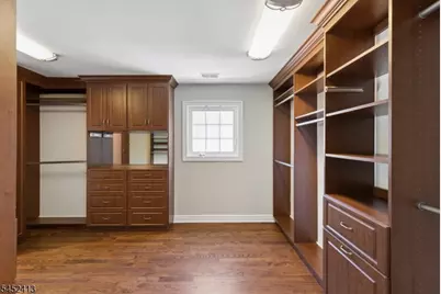 49 Hall Dr, Clark Township, NJ 07066 - Photo 30