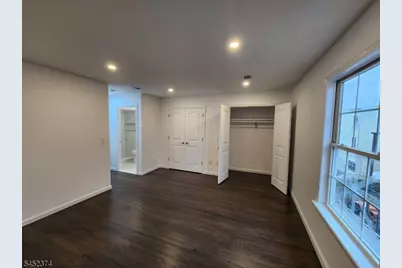 222 Lt G Zamorski Dr, Elizabeth, NJ 07206 - Photo 24