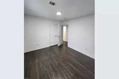 222 Lt G Zamorski Dr, Elizabeth, NJ 07206 - Photo 18